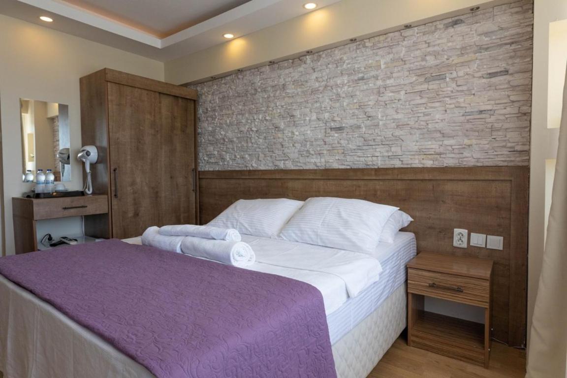 Cunda Panorama Otel Айвалык Экстерьер фото